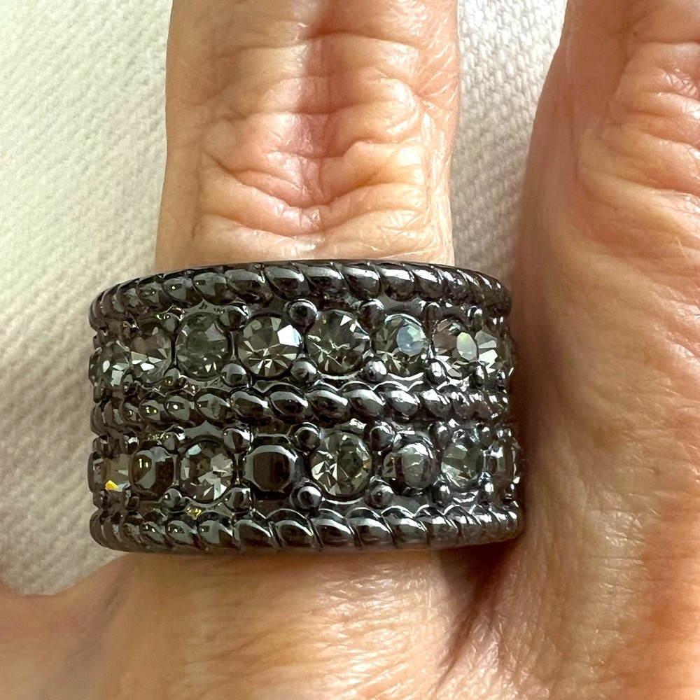 Beautiful Women’s Ring with Stones Size 11
